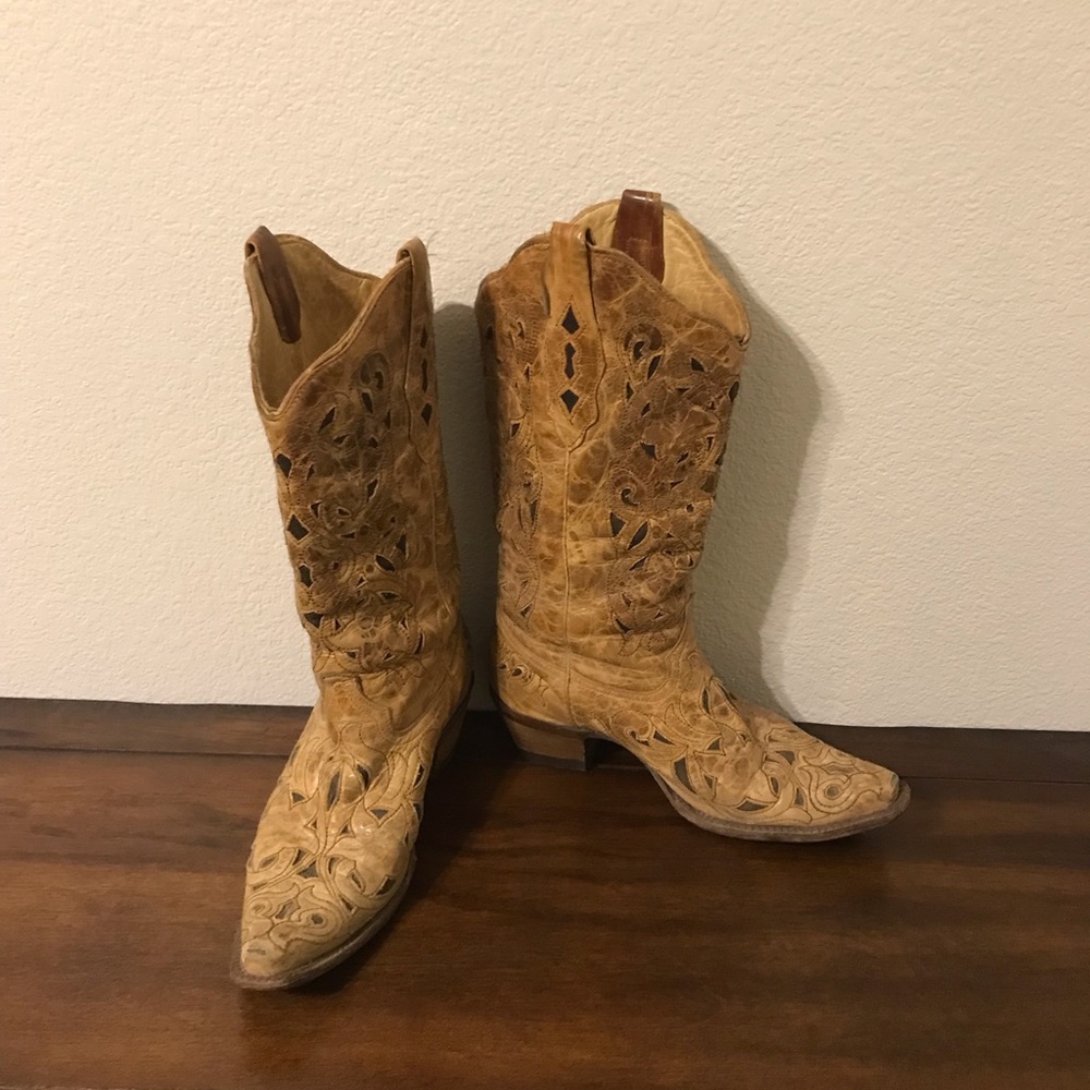 Corral tooled leather boots Size 9